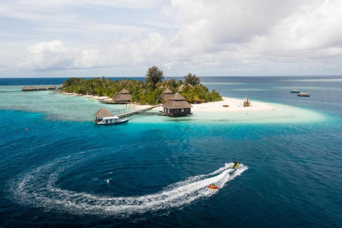 Adaaran Club Rannalhi Resort