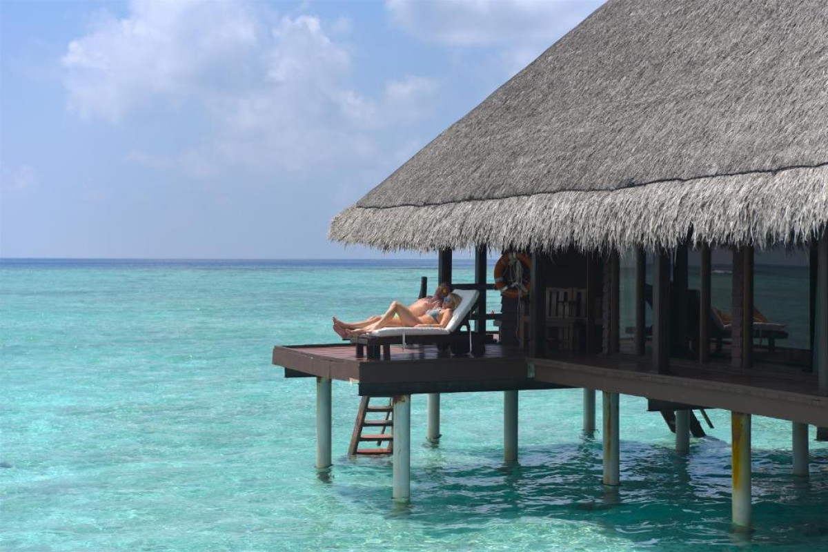 Adaaran Club Rannalhi Resort