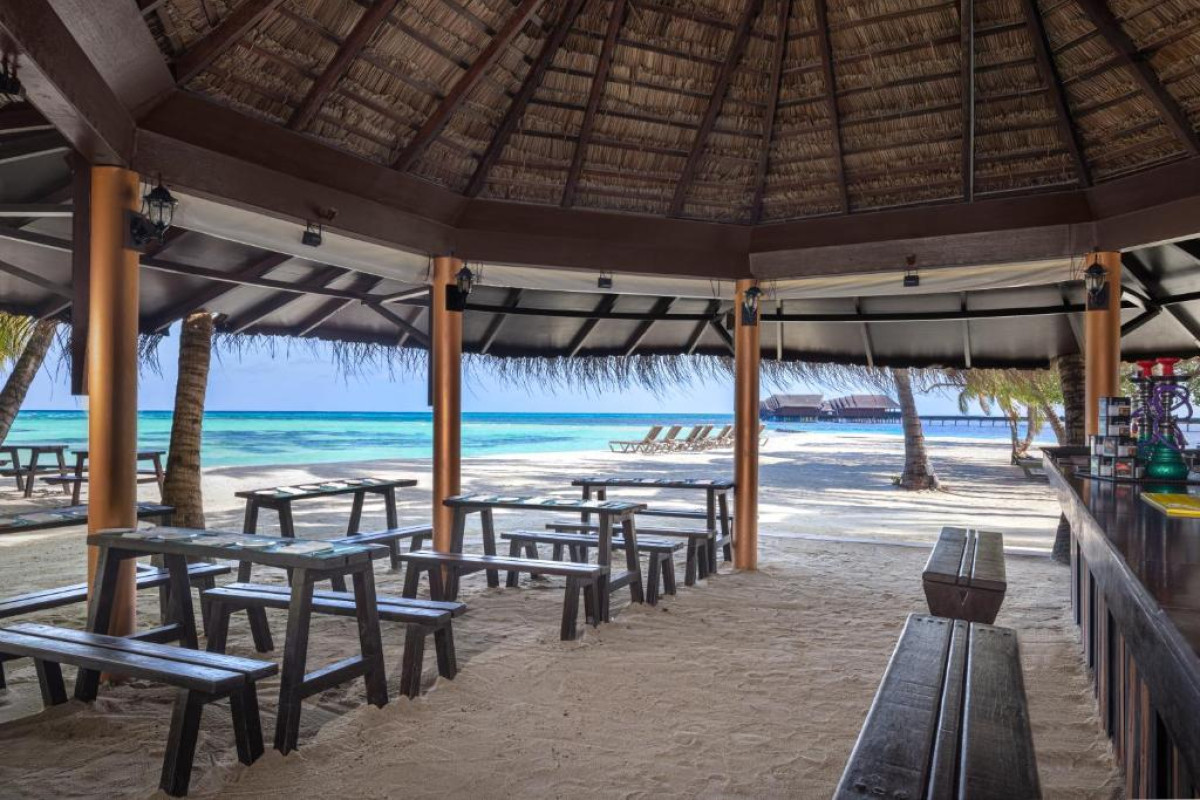 Adaaran Select Hudhuran Fushi Resort