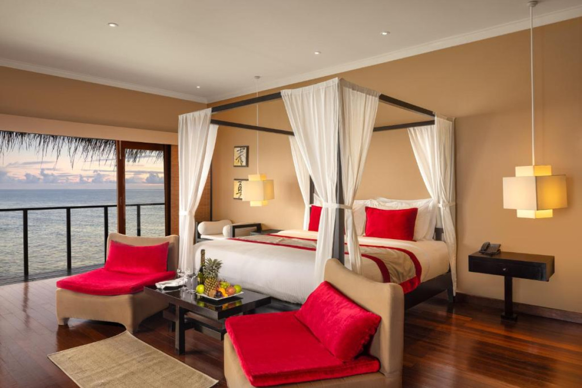 Adaaran Select Hudhuran Fushi Resort