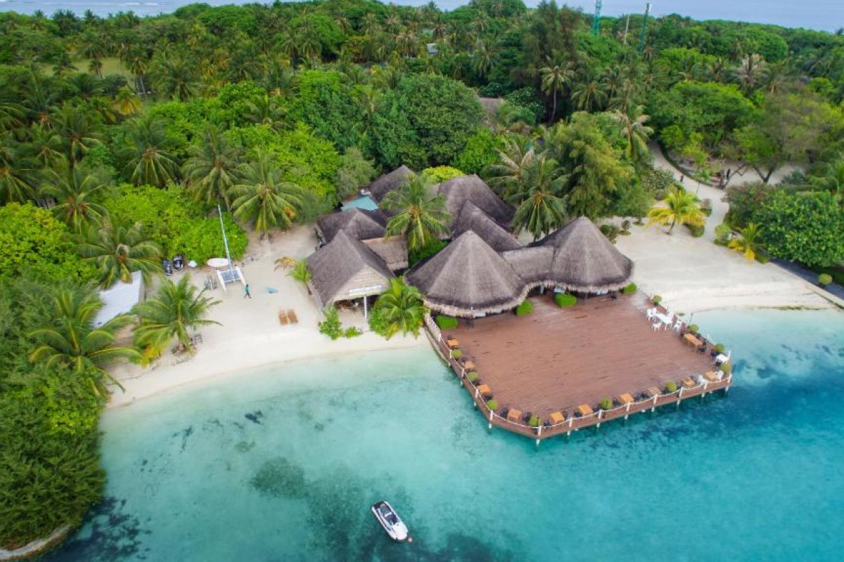 Adaaran Select Hudhuran Fushi Resort