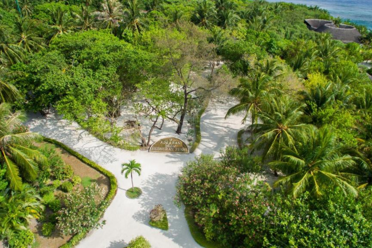 Adaaran Select Hudhuran Fushi Resort
