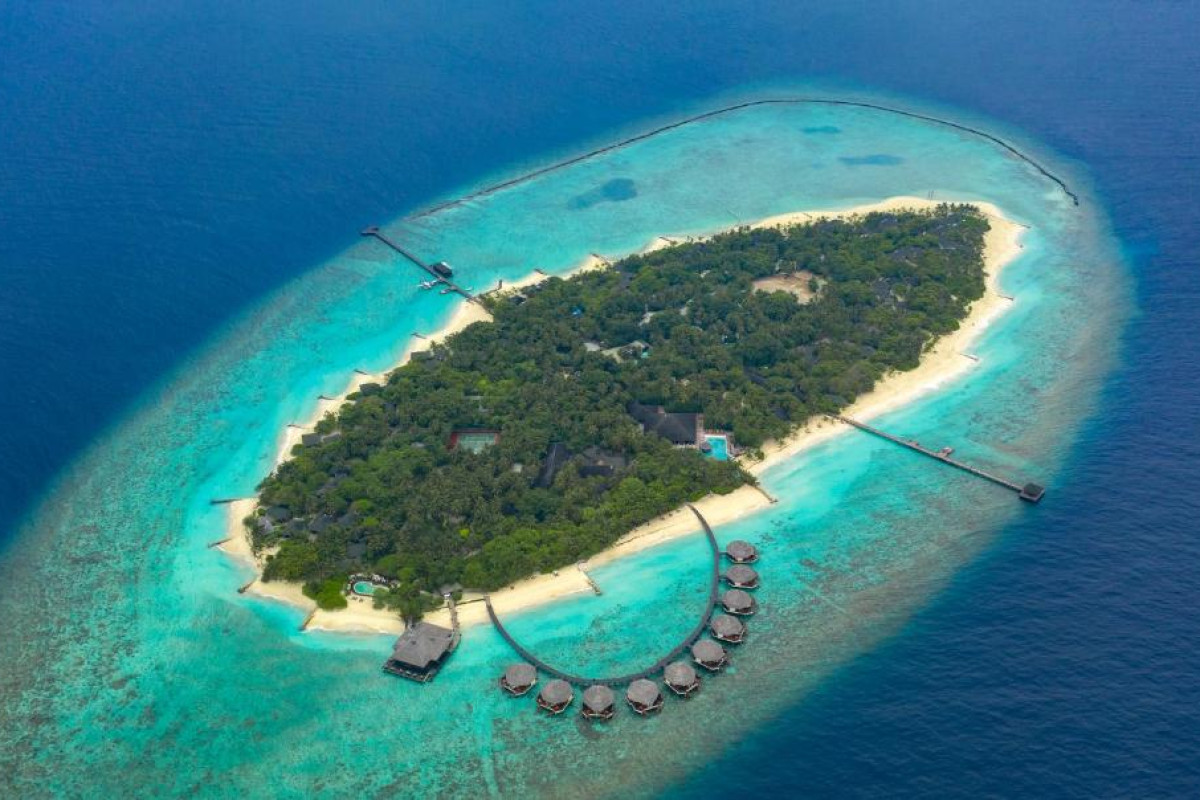 Adaaran Select Meedhupparu Resort
