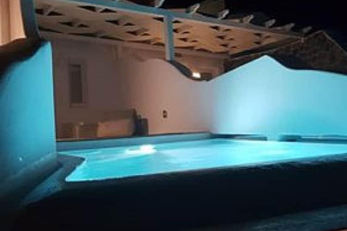 Adamant Suites Santorini