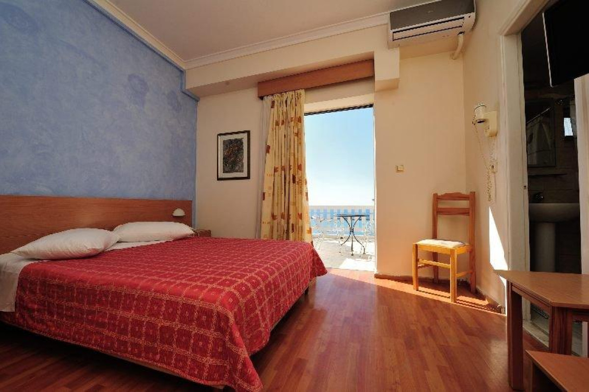 Adonis City Hotel