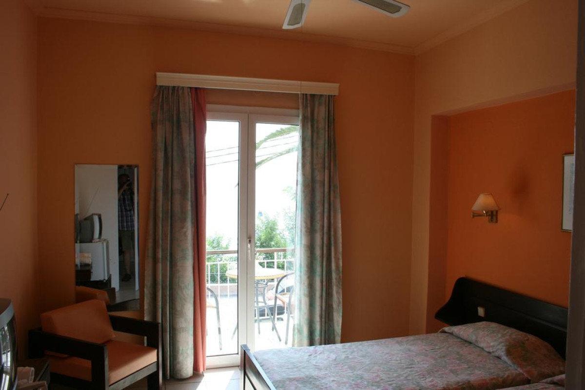 AEGLI HOTEL