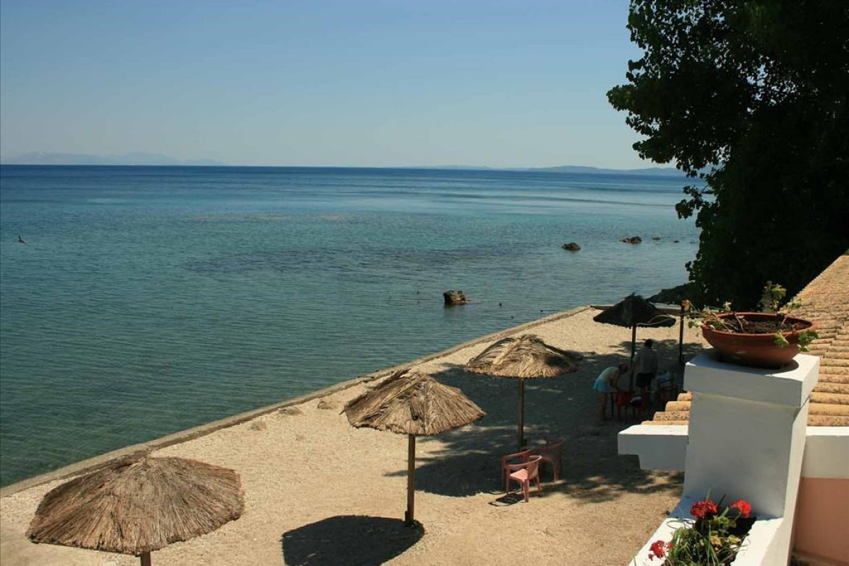 AEGLI HOTEL