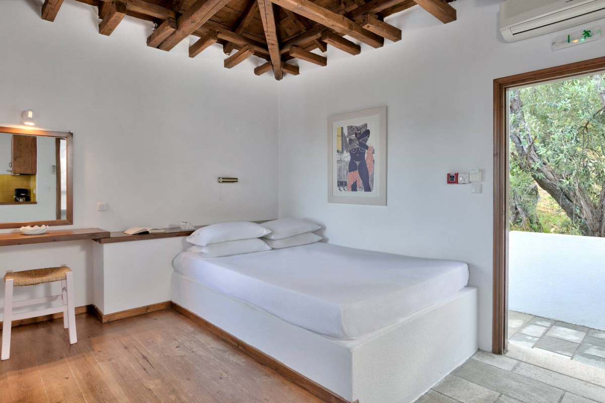 Aeolos Hotel(F)