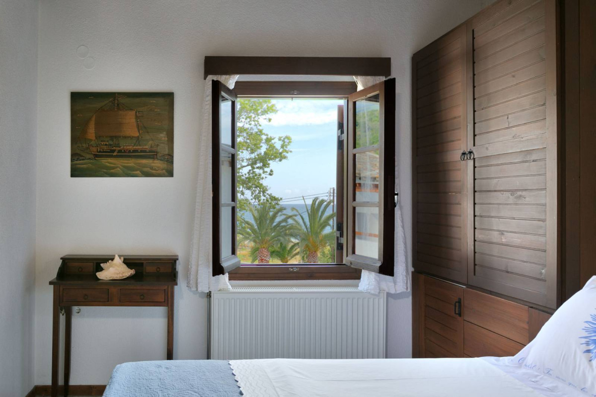 Aeolos Hotel(F)
