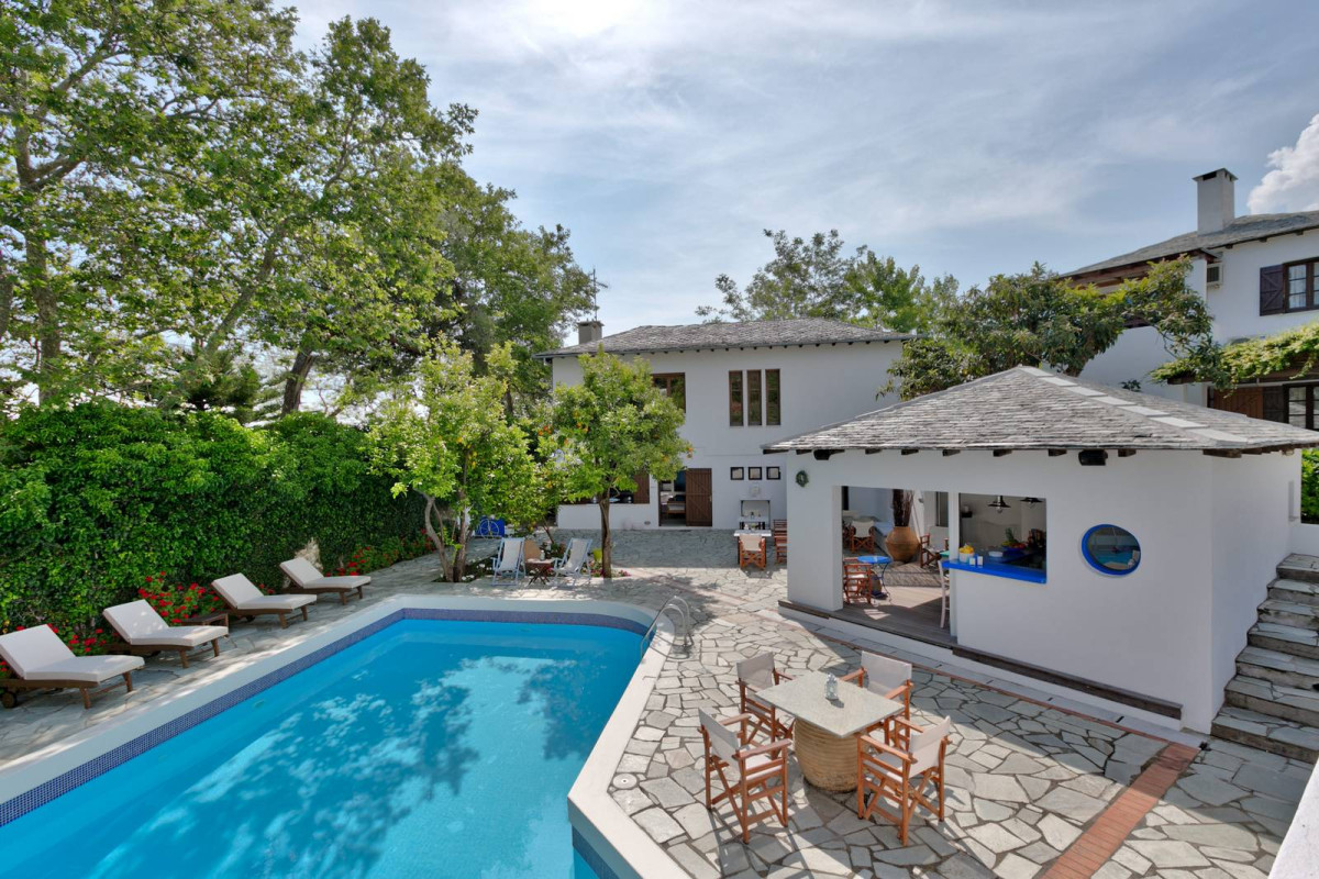 Aeolos Hotel(F)