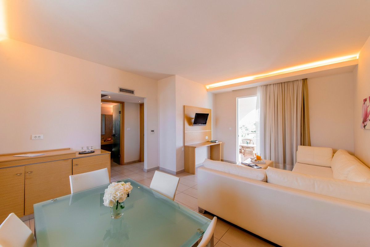 AFANDOU BAY HOTEL