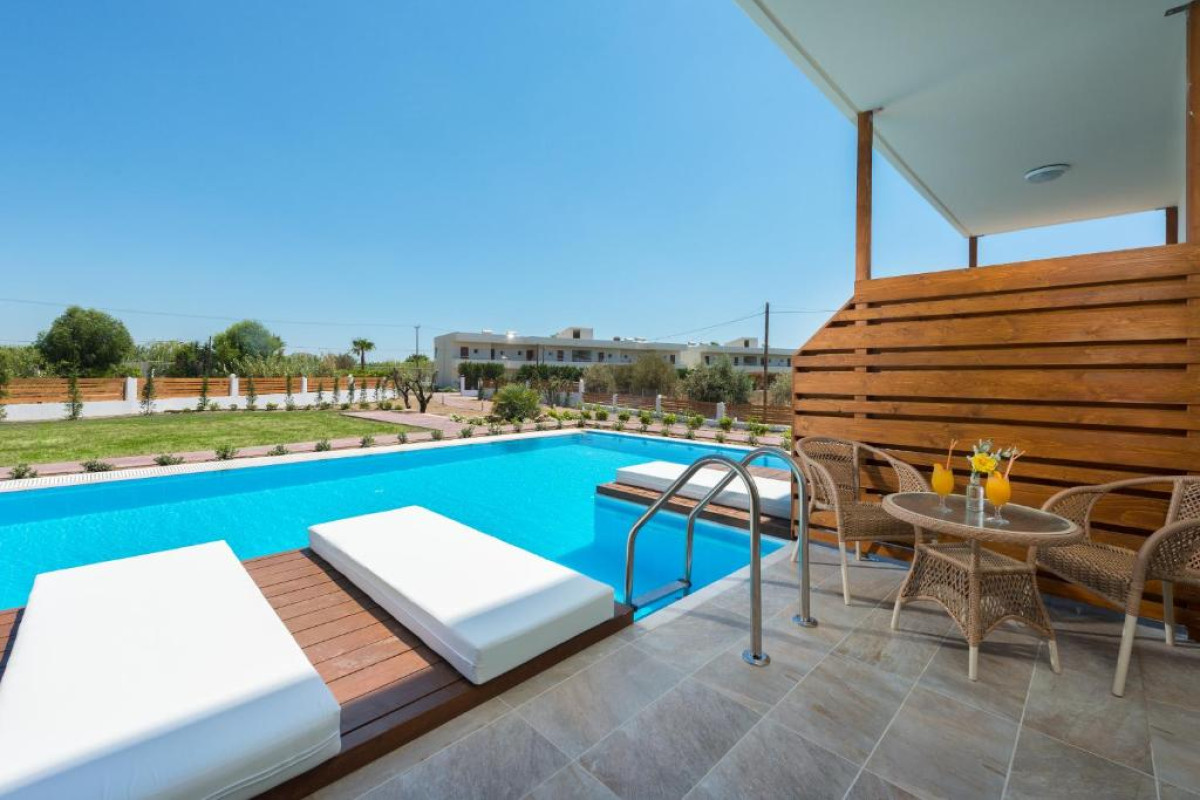 AFANDOU BAY RESORT SUITES