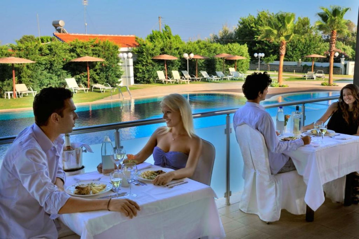 AFANDOU BAY RESORT SUITES