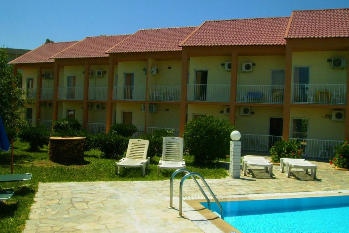 AGGELOS FAMILY HOTEL