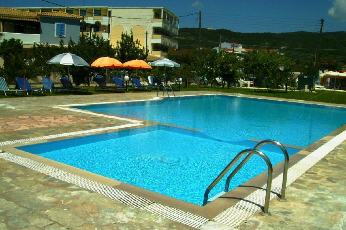 AGGELOS FAMILY HOTEL