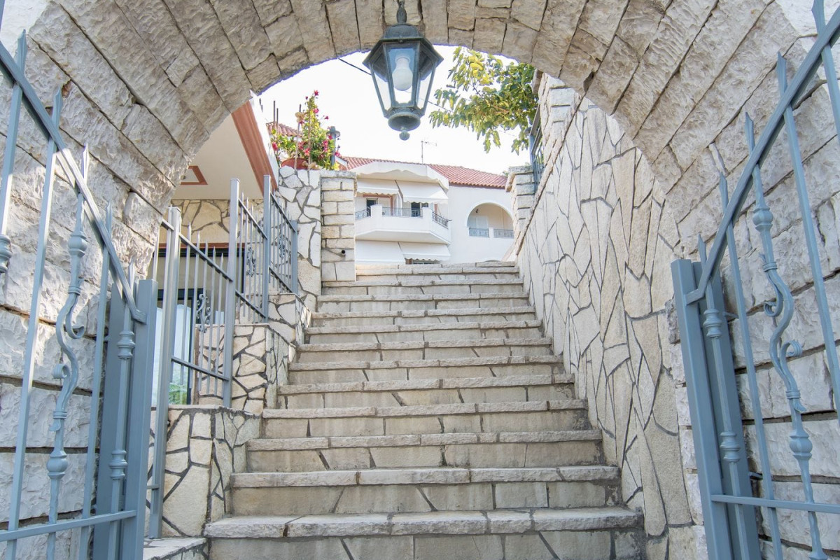 Agios Thomas Hotel