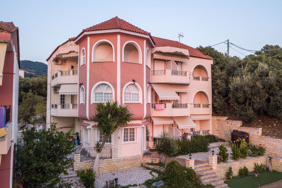 Agios Thomas Hotel