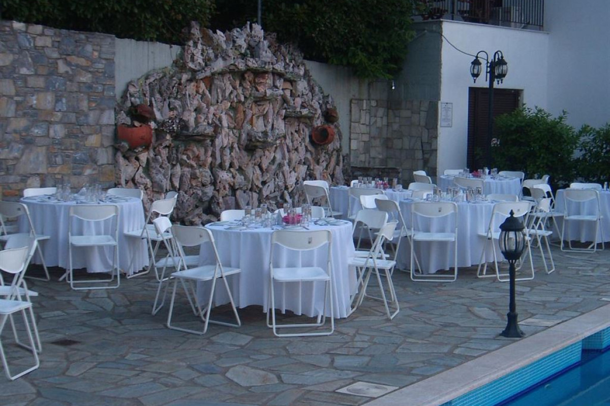 Aglaida Hotel and Apartments