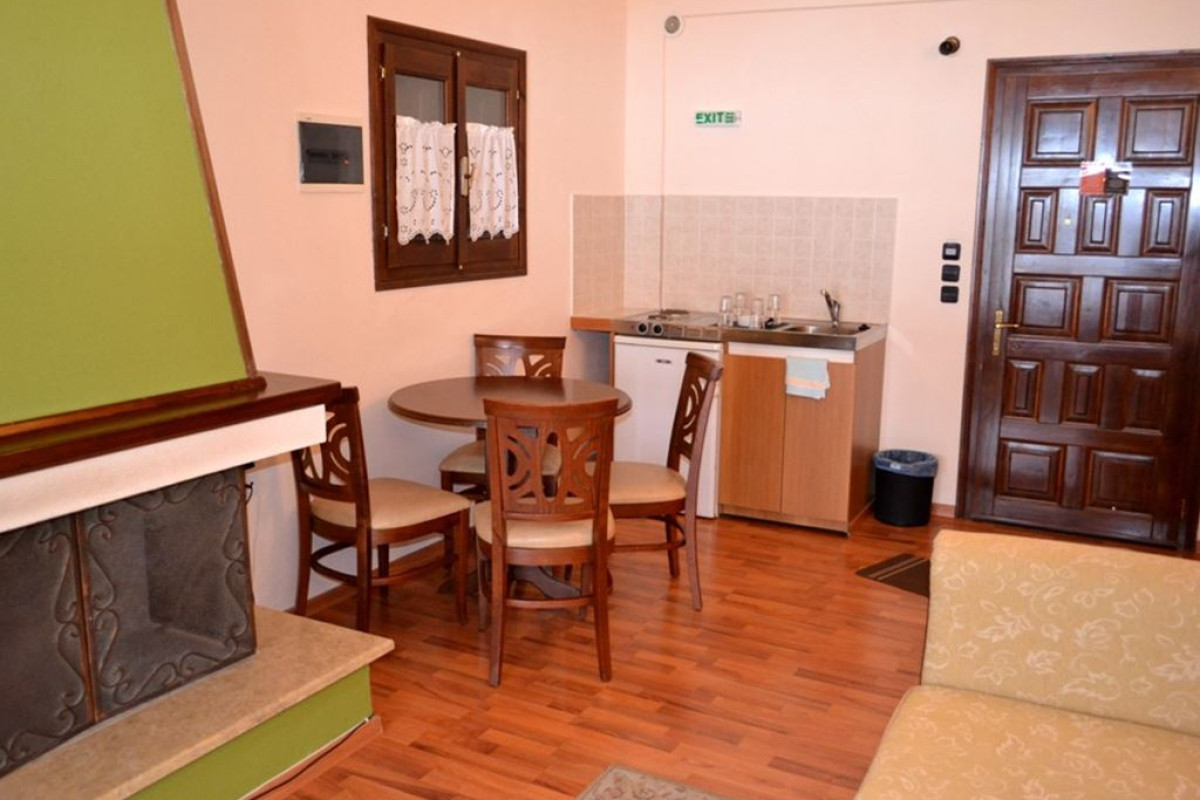 Aglaida Hotel and Apartments