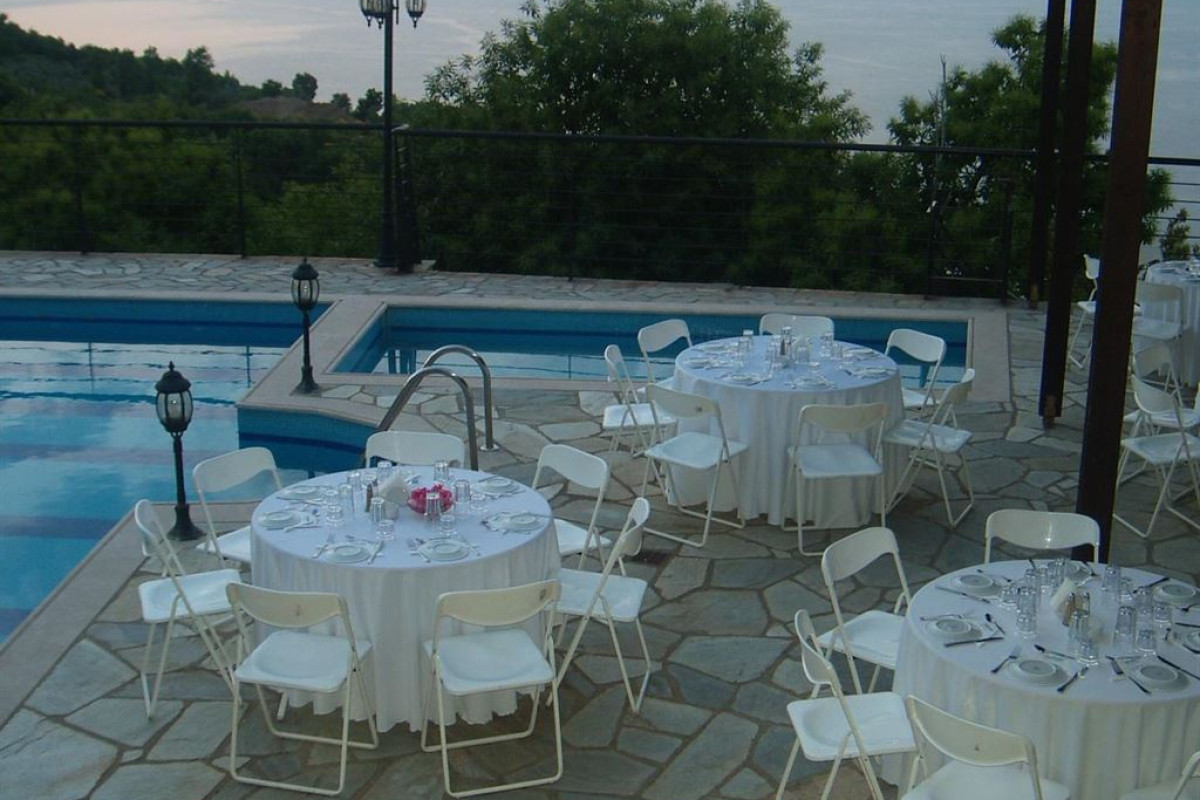 Aglaida Hotel and Apartments