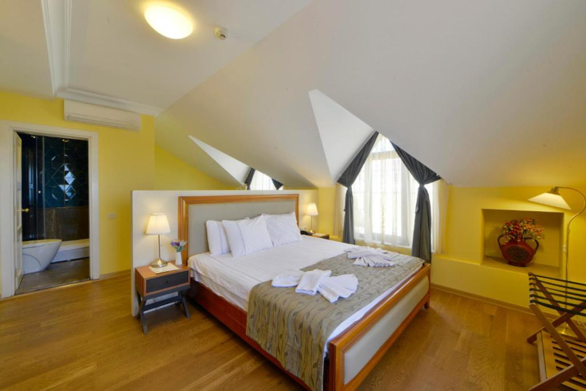 Agora Life Hotel