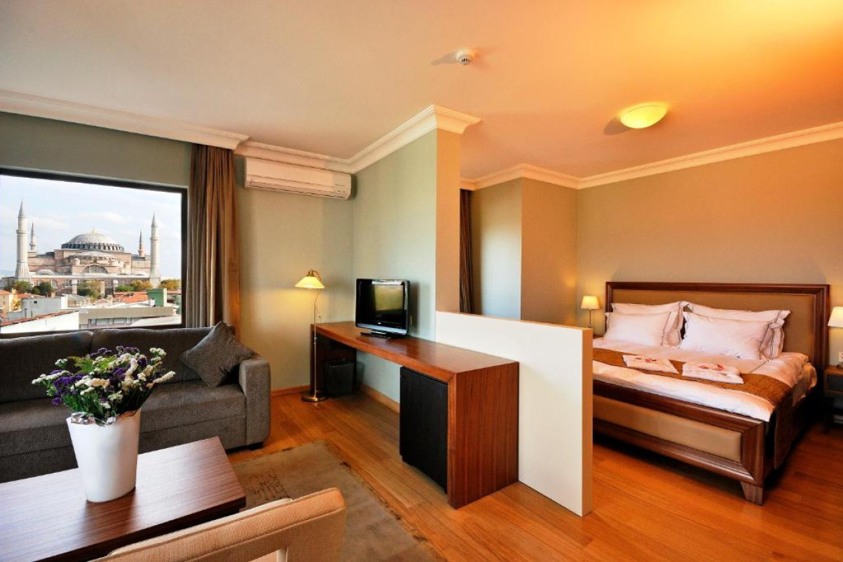 Agora Life Hotel