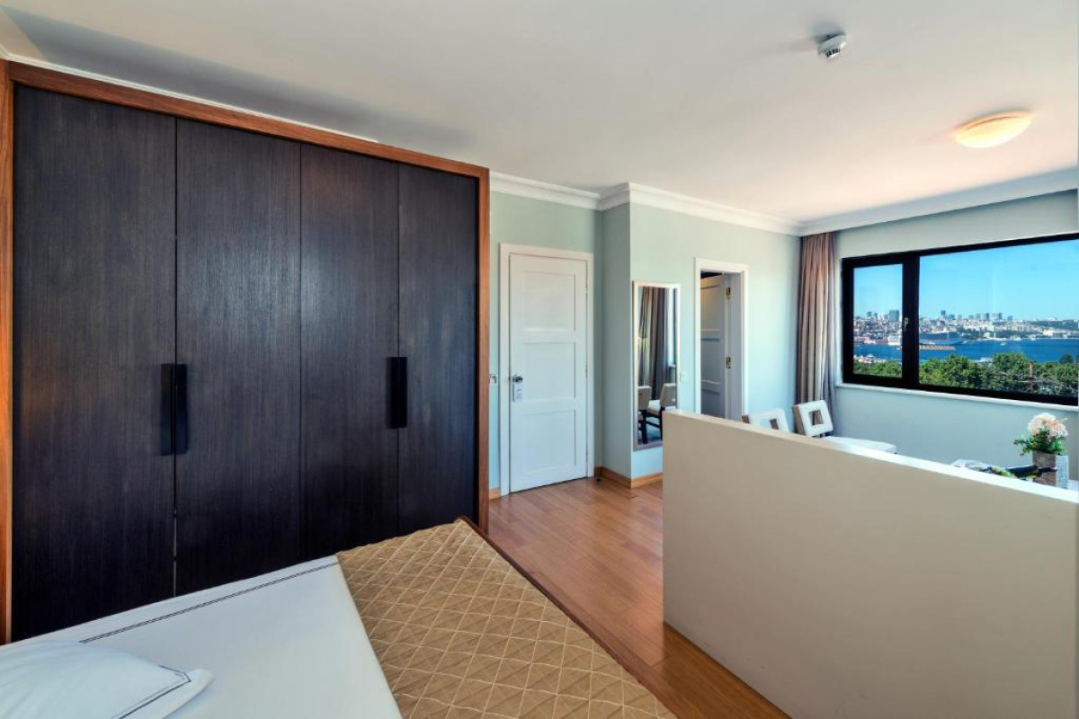 Agora Life Hotel