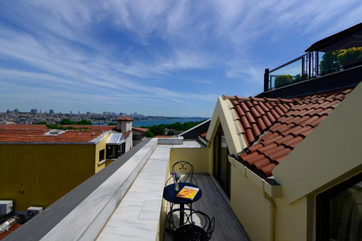 Agora Life Hotel