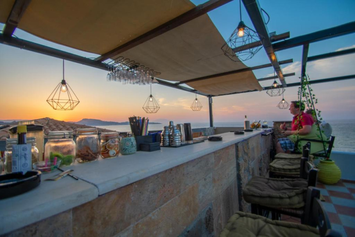 Agoulos Beach Hotel