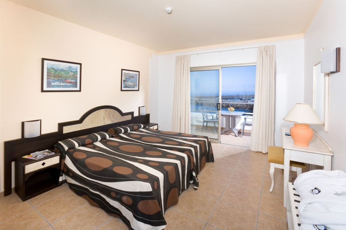 AGUAMARINA GOLF APARTAMENTOS