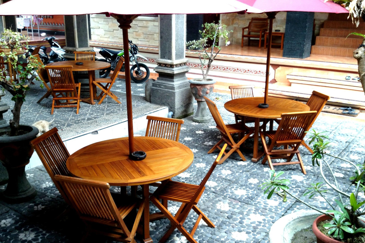Agus Beach Inn