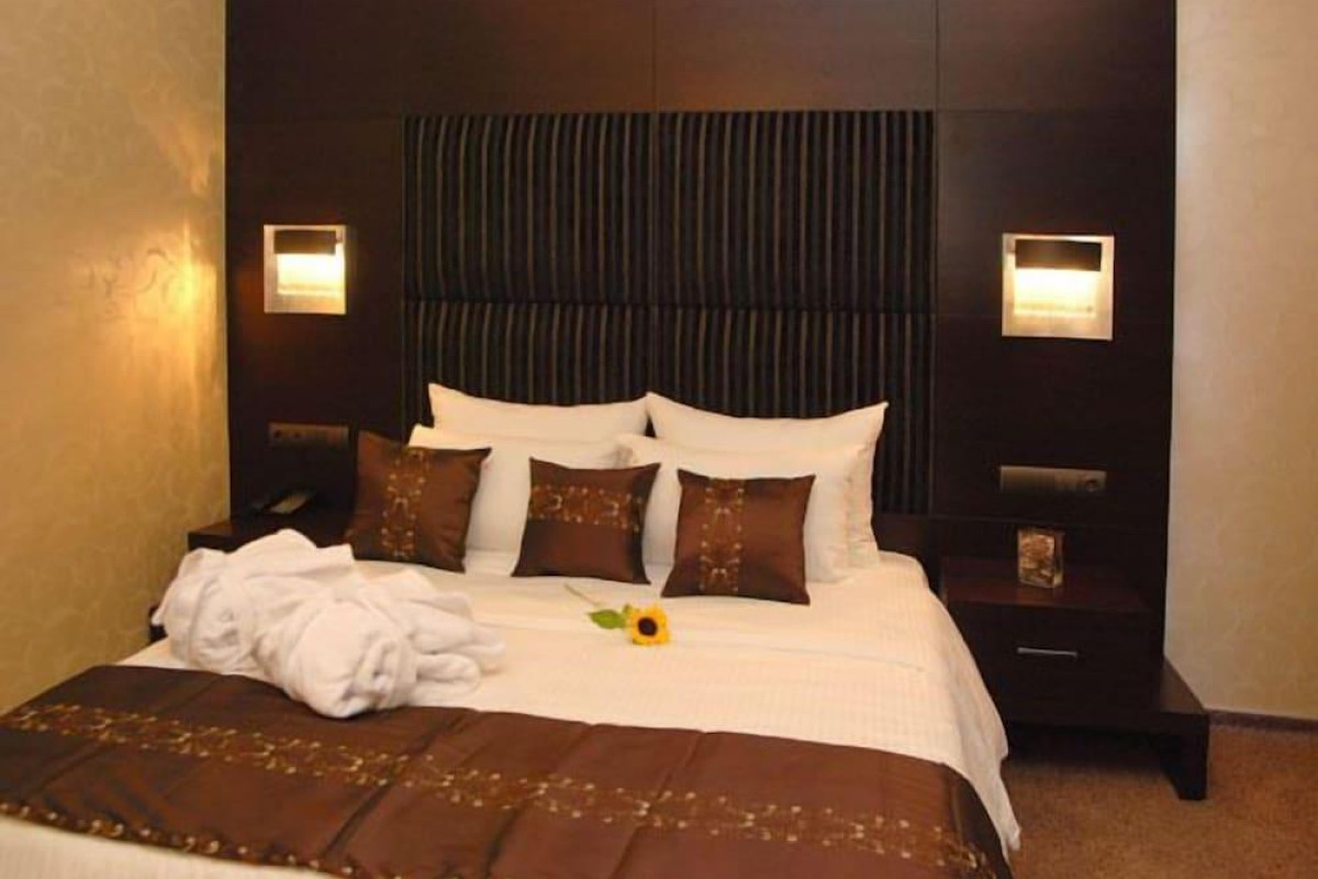 Aion Luxury Hotel