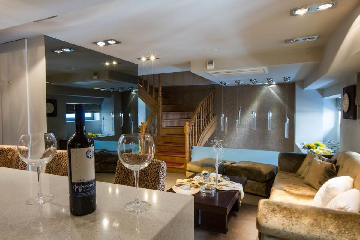 Aion Luxury Hotel