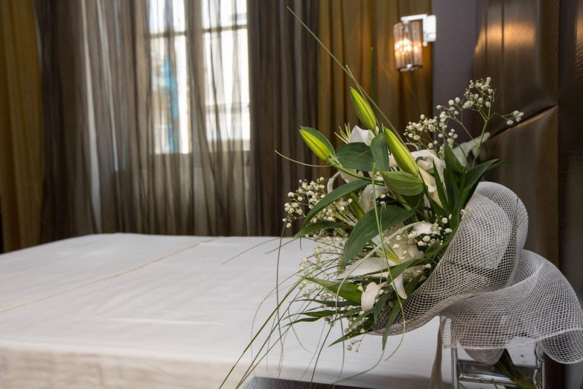 Aion Luxury Hotel