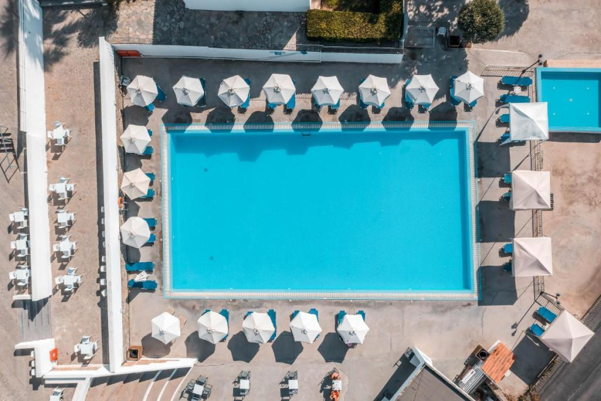 AIORA AQUA RESORT