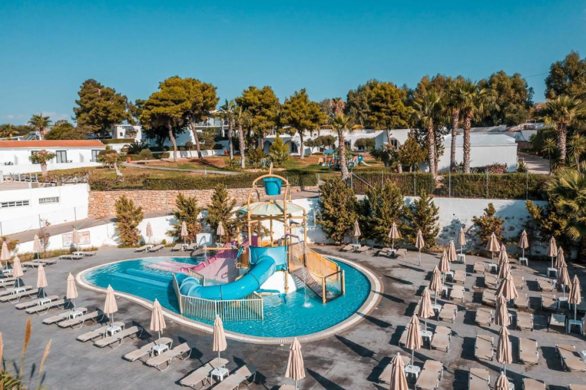 AIORA AQUA RESORT