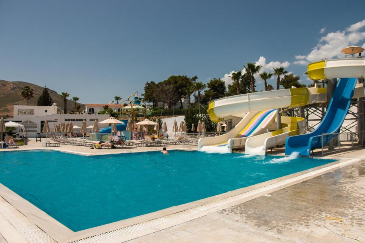 AIORA AQUA RESORT
