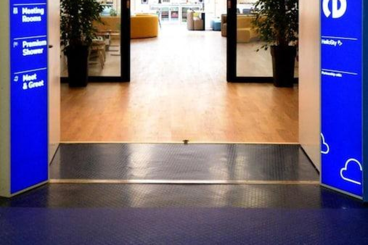 Air Rooms Rome Airport By Hellosky