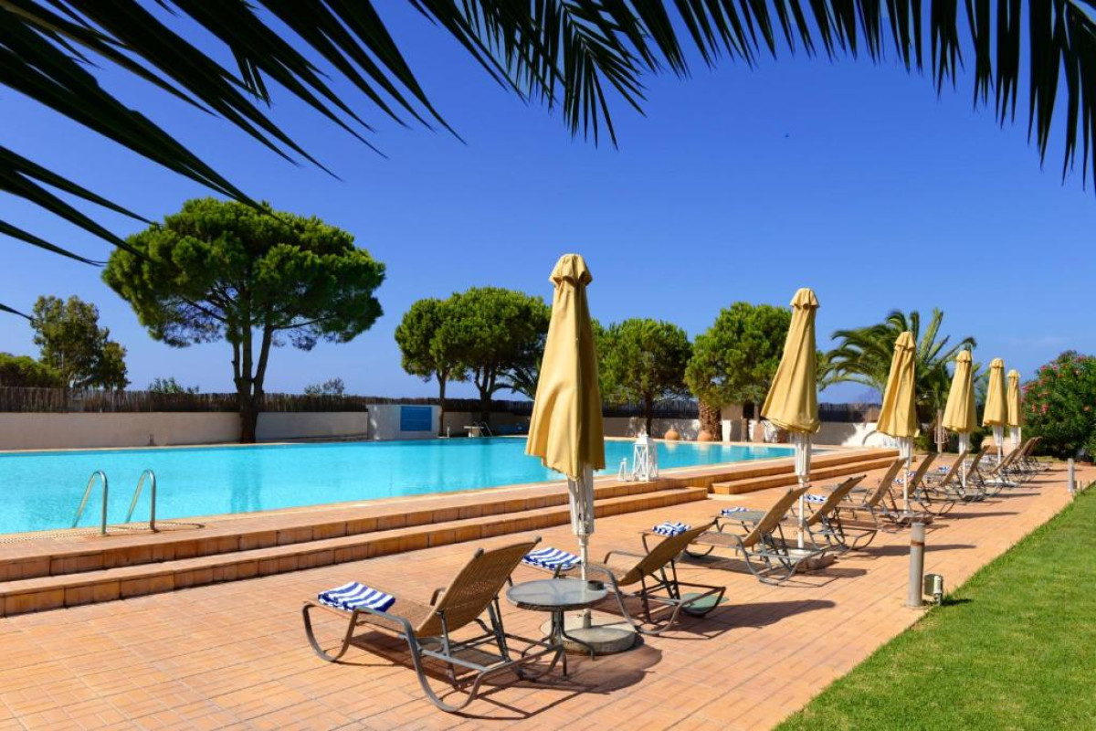 Airotel Achaia Beach