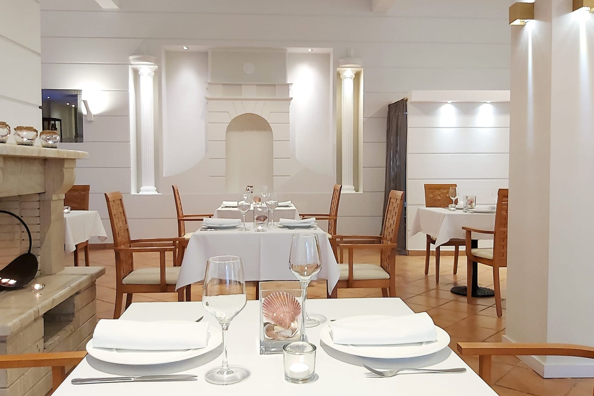 Akrogiali Exclusive Hotel - Adults Only