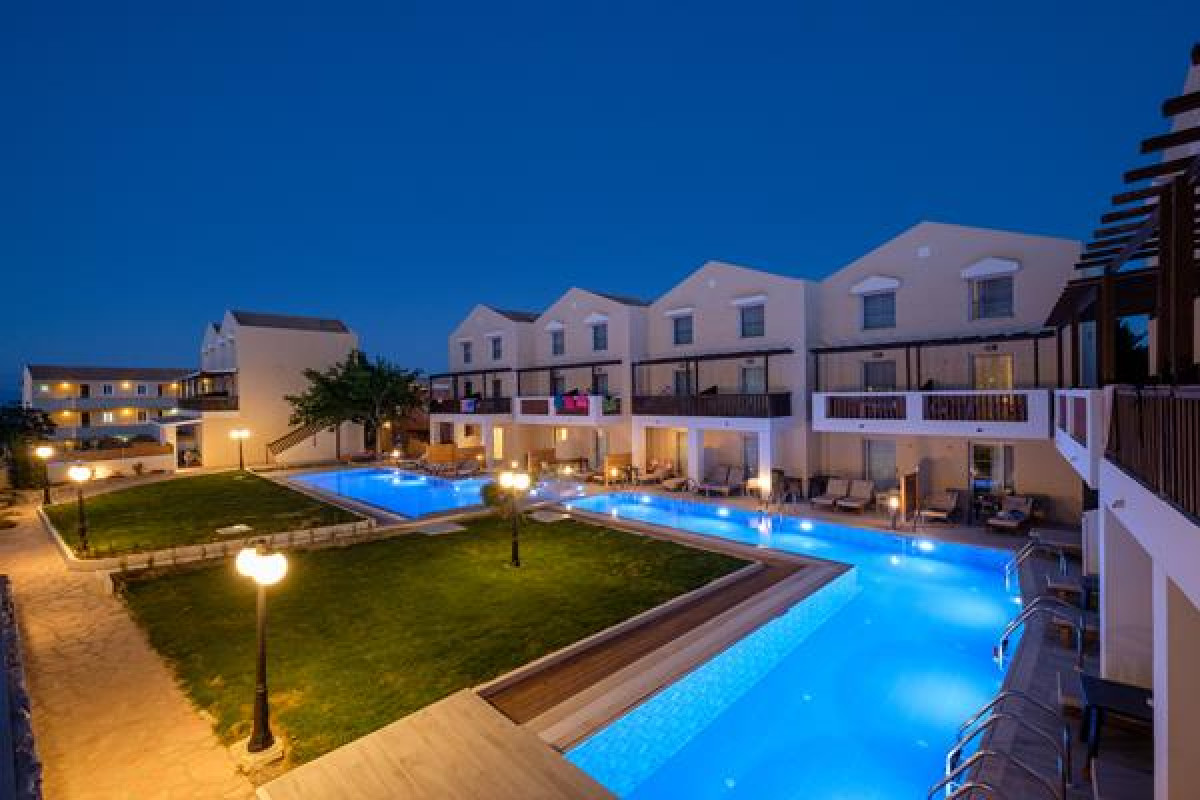Akron Seascape Resort Hotel