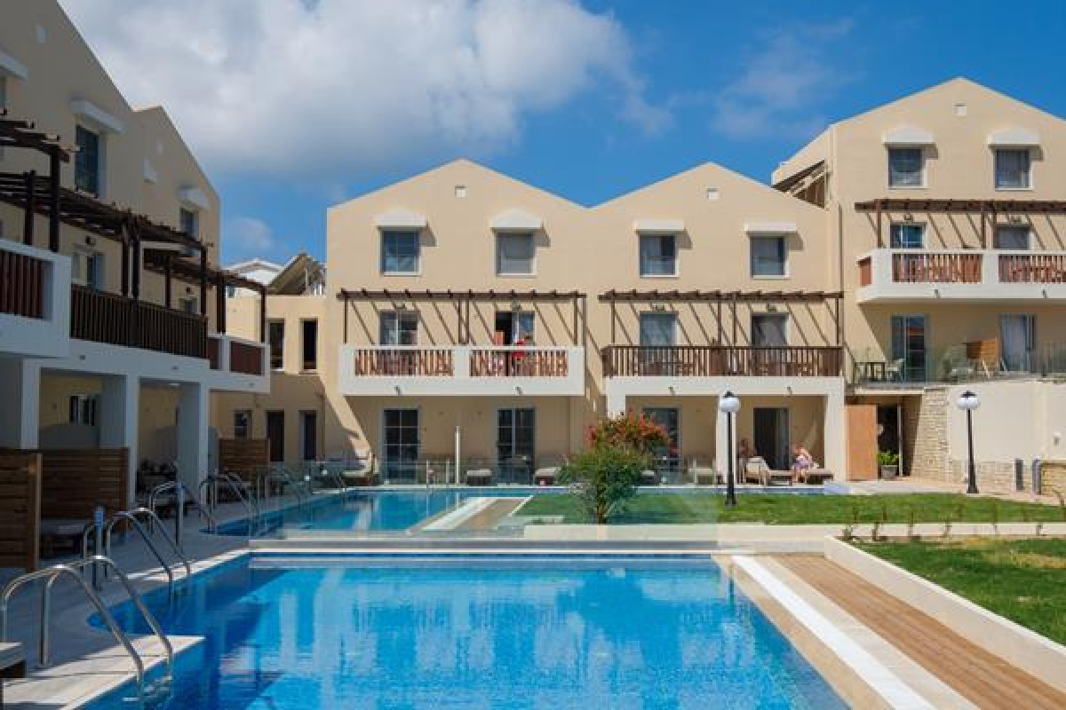 Akron Seascape Resort Hotel