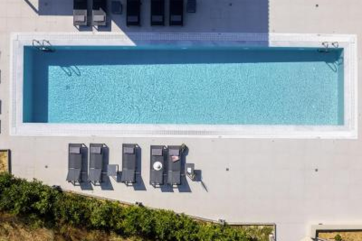 Akrotiri Suites