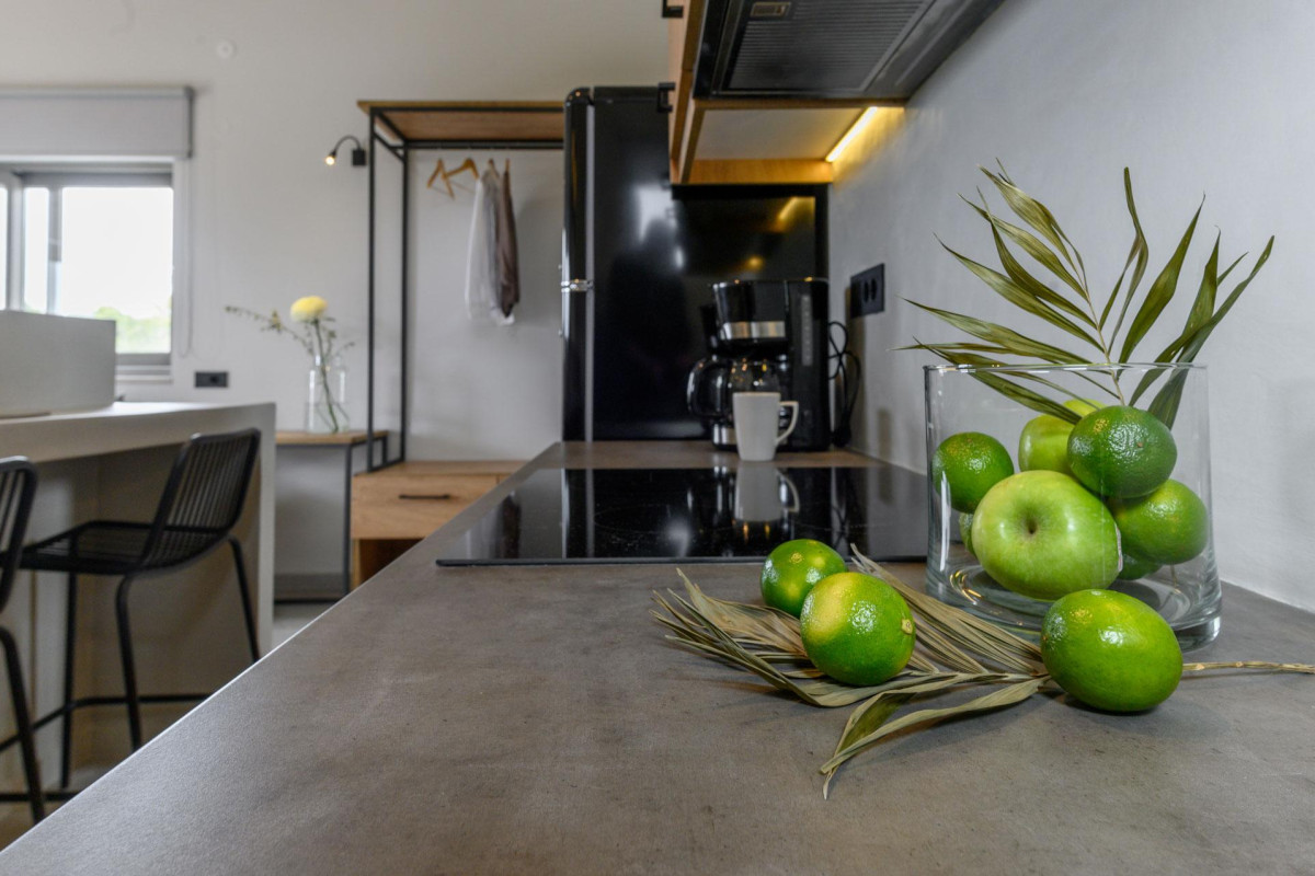 Akrotiri Suites