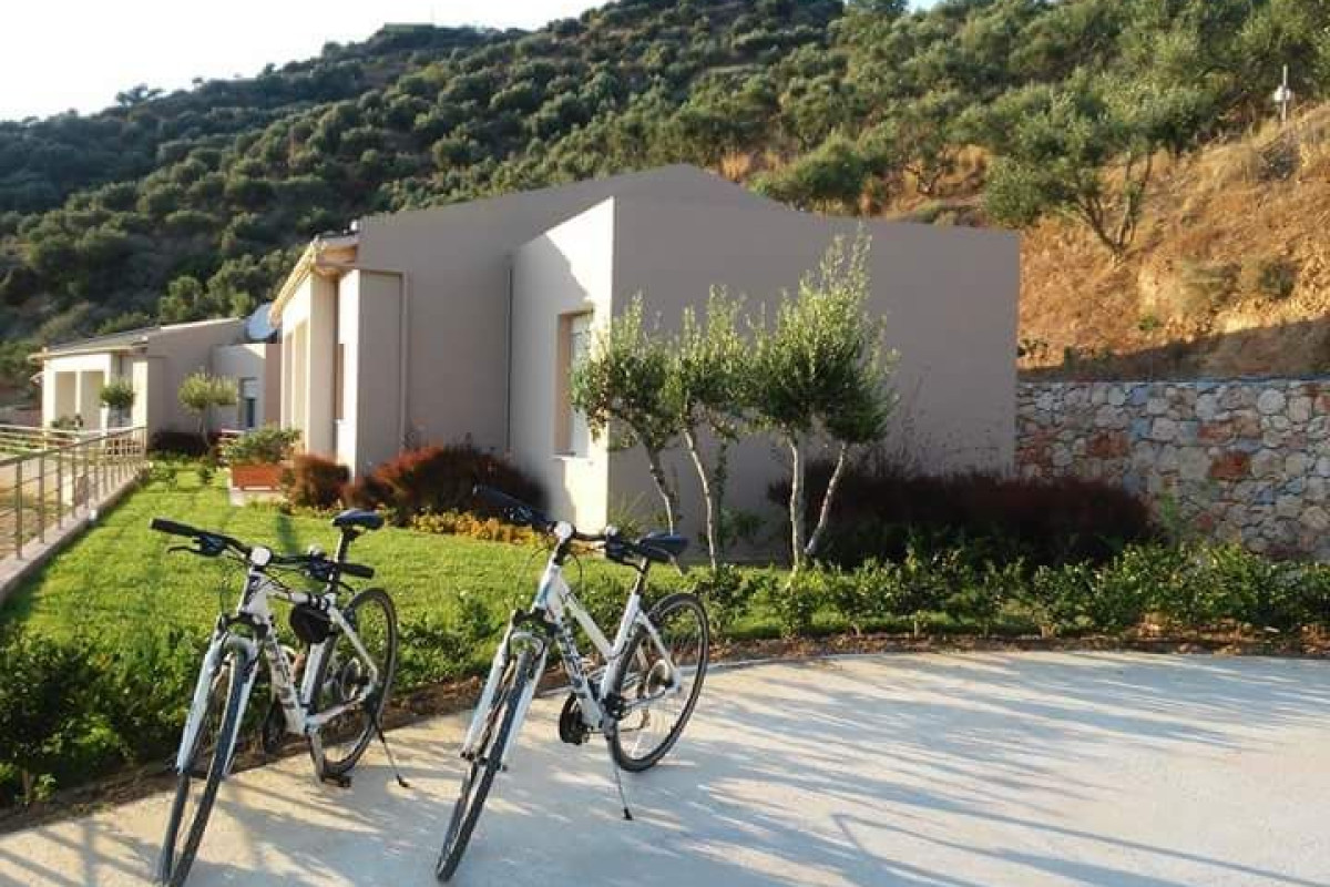 Aksos Suites Accessible Accommodation