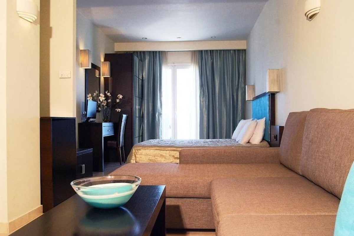 Akteon Girni Hotel