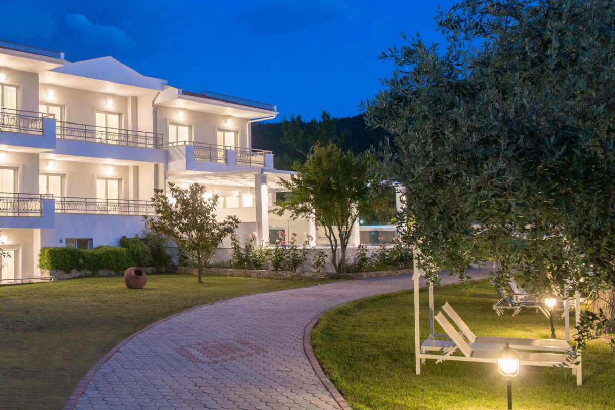 Akti Belvedere