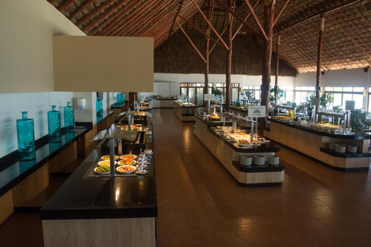 Akumal Bay Beach & Wellness Resort