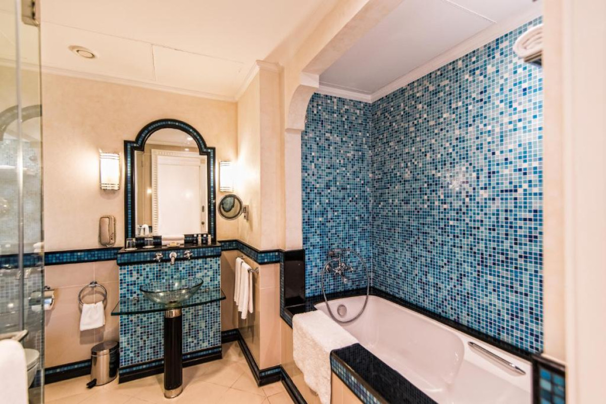 Al Habtoor Grand Resort, Autograph Collection