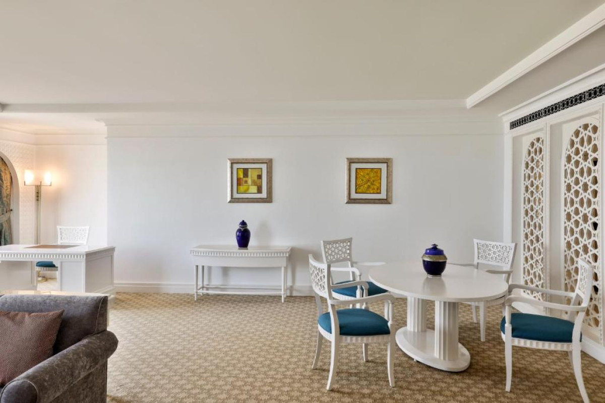 Al Habtoor Grand Resort, Autograph Collection